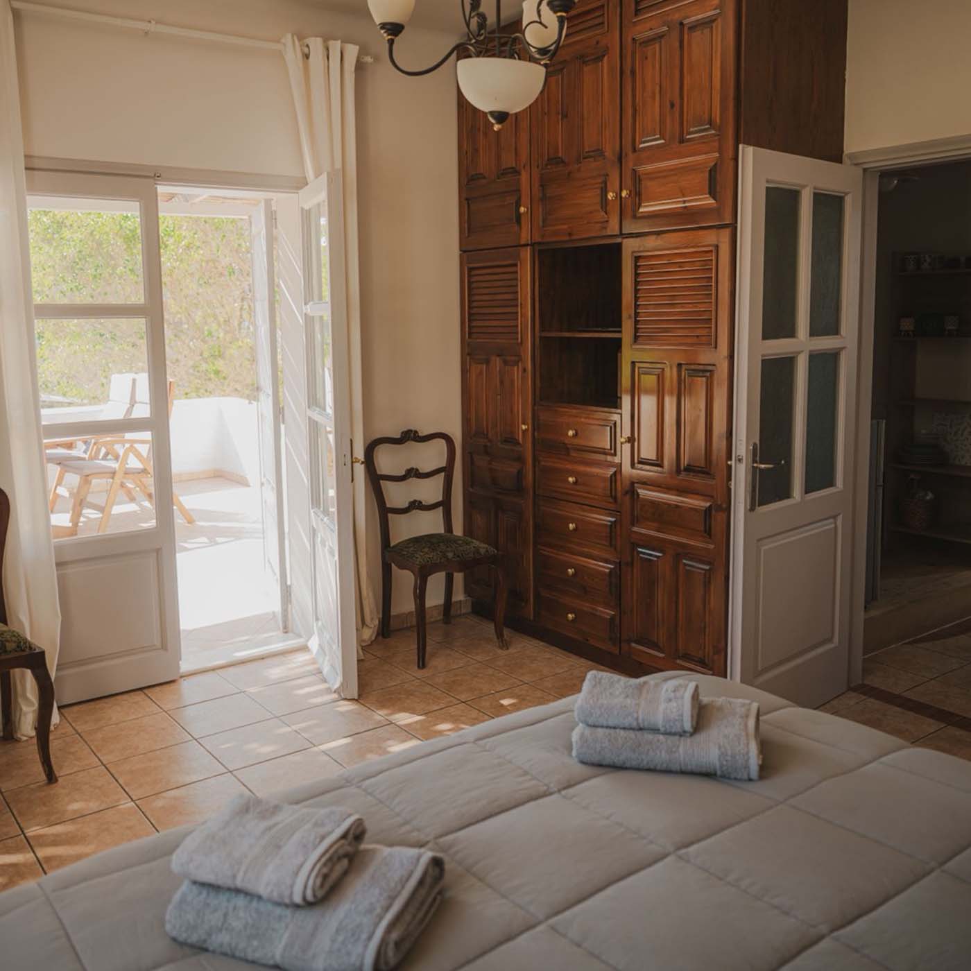 Island Home | Askeli | Poros